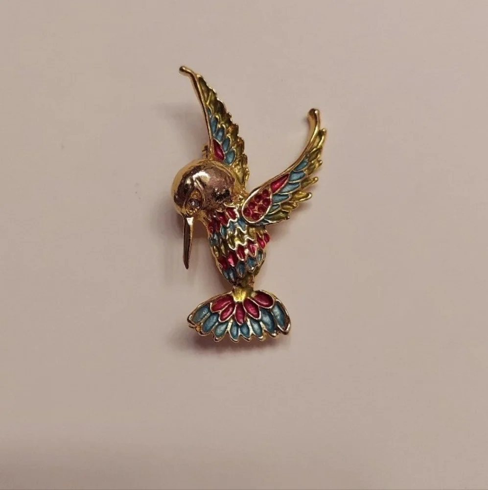 NWOT 1980s Hummingbird Brooch Pin Gold Tone Red & Sea Blue Enamel Pin